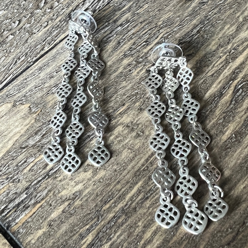 NEW MARLYN SCHIFF 3” Tassel Earrings in Matte Silver Tone